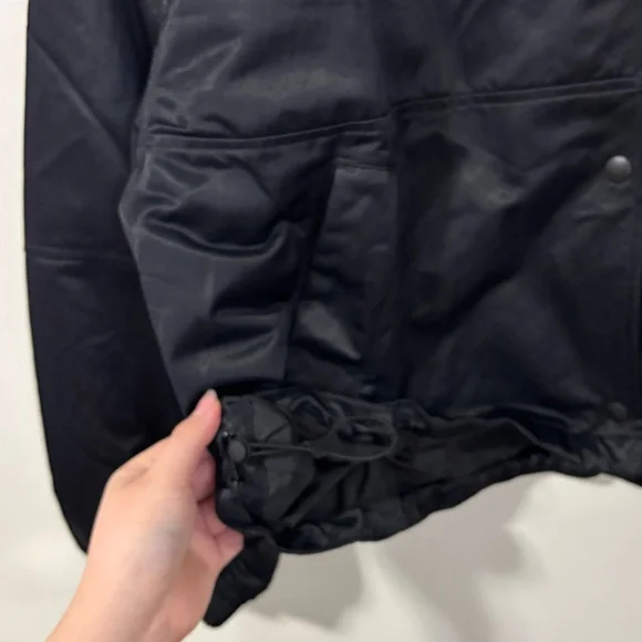Lululemon Cropped Coaches Jacket - Picture 8 of 11